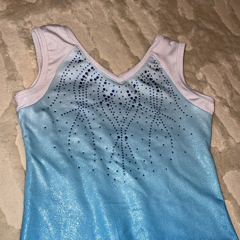 Girls gymnastics singlet blue sparkle size 130 / 8 EUC